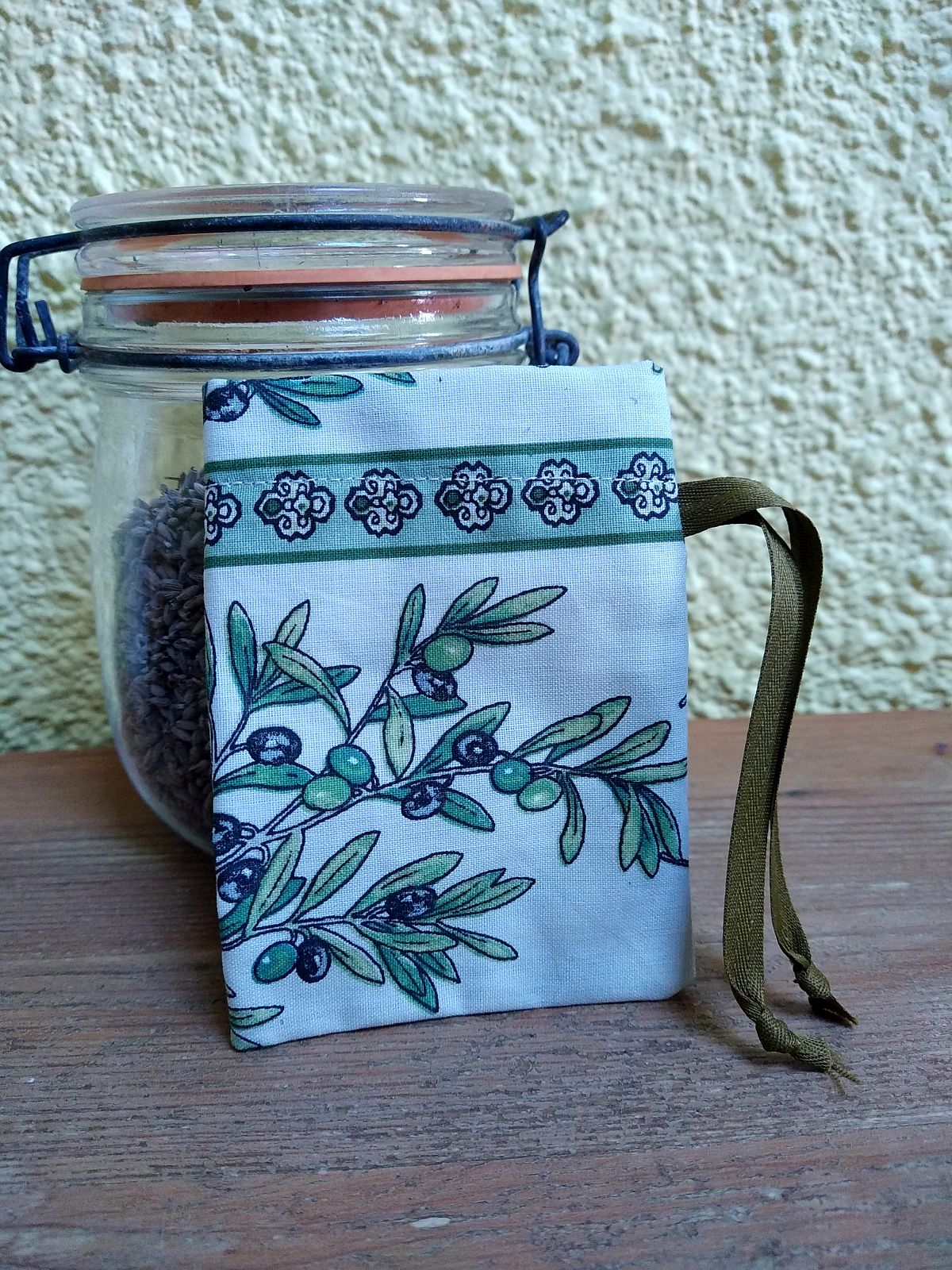Sachet de lavande rechargeable Olives vertes miniature 2