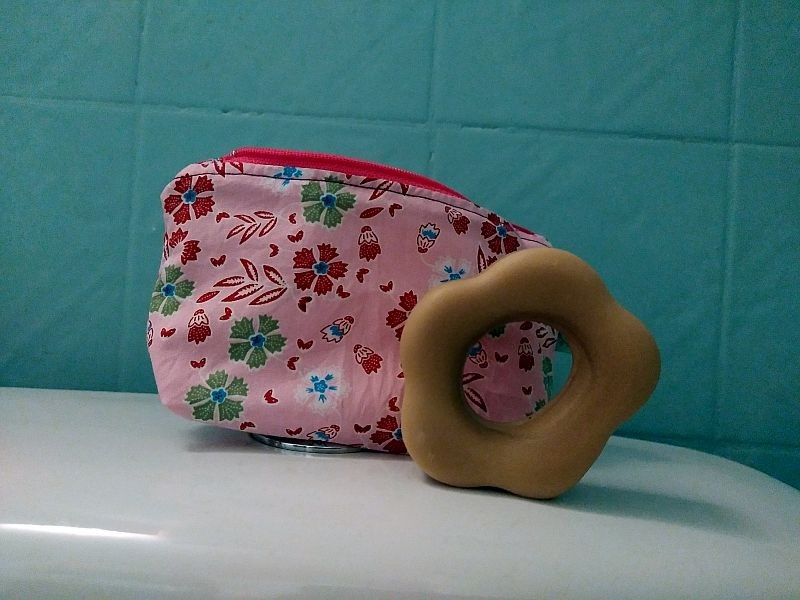 Pochette imperméable à savon Fleuri (à l'unité sans savon) – photo 1