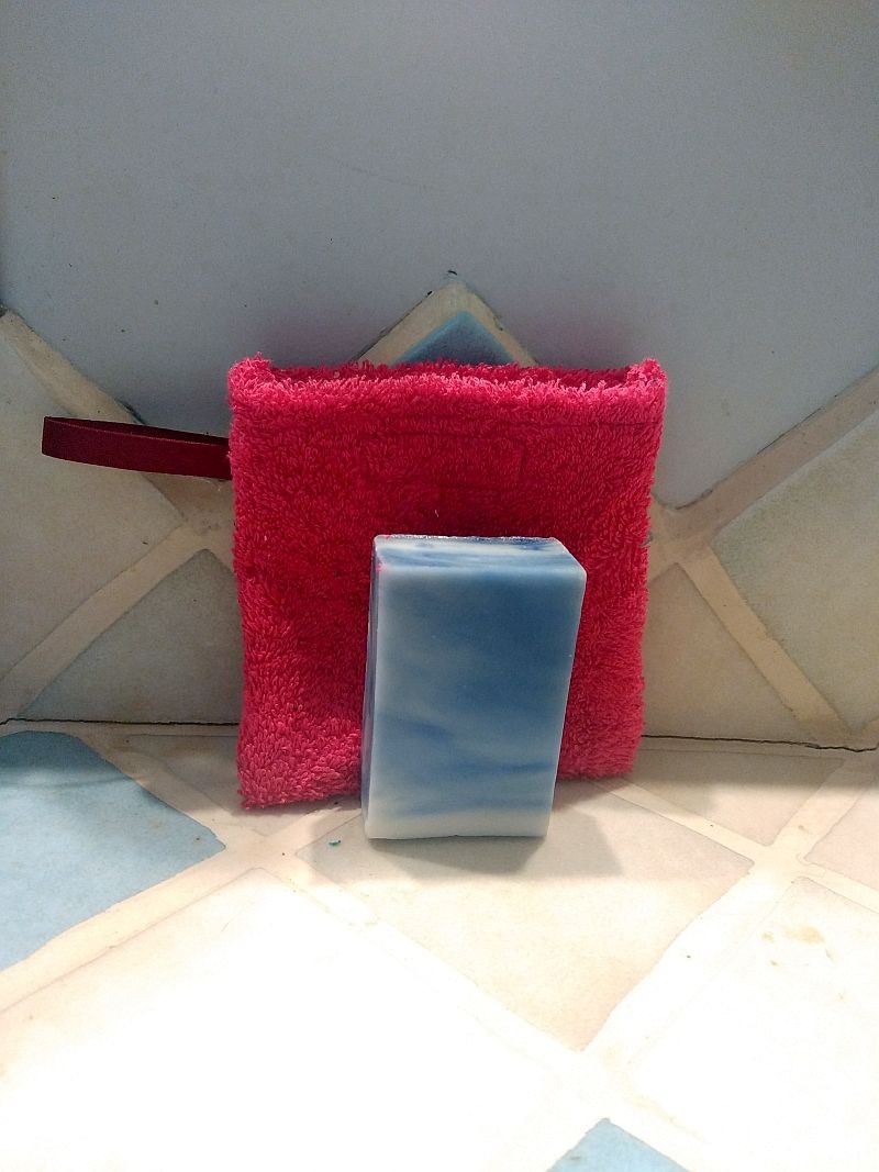 Gantounette rose sauvetage restes de savon miniature 2