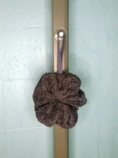 Fleur de douche lavable éponge grise miniature 2