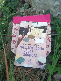 Coffret Trousse imperméable + pochette à livre Roses miniature 5